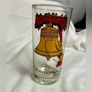 Vintage Bi-Centennial glass #MCM #Americana